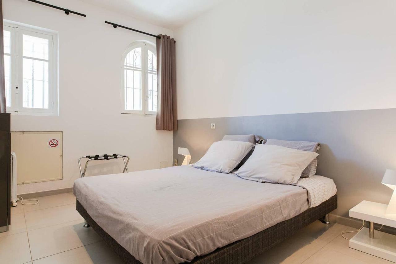 Appartement 4 Personnes Vue Mer Remparts Antibes Exterior foto